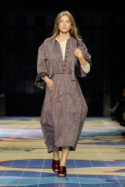 Look 68